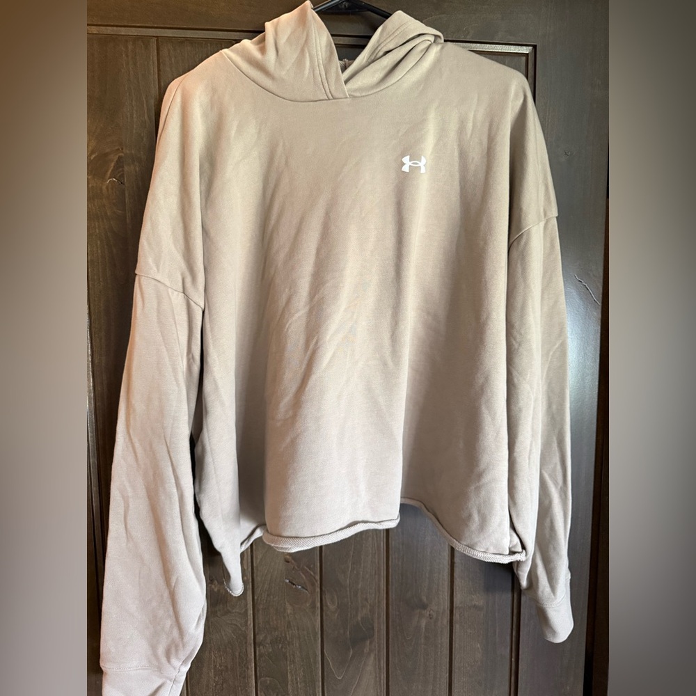 Under Armour Neutral Taupe Crewneck Sweatshirt